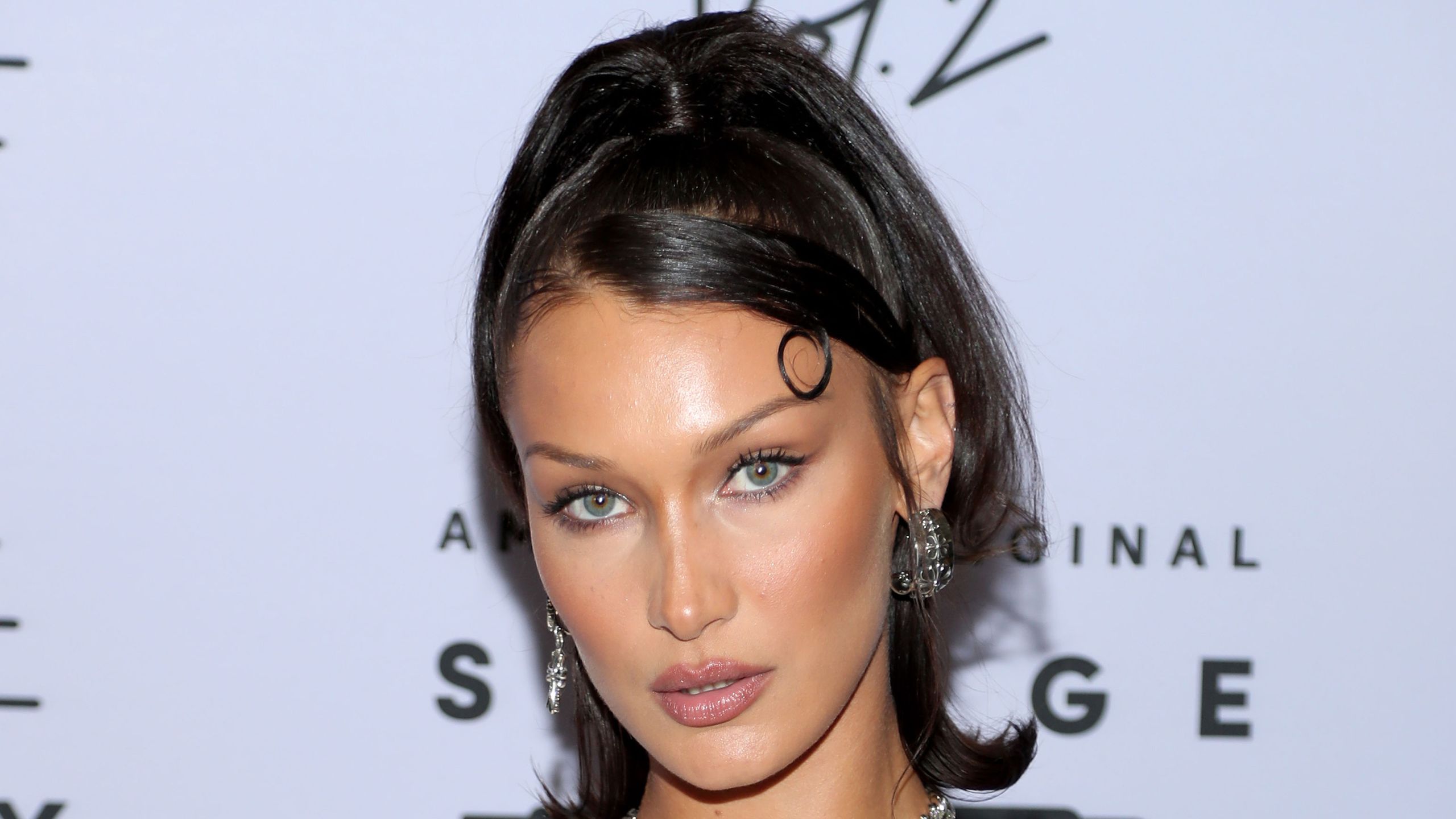 Cores e Estampas: A Psicologia Por Trás das Escolhas de Bella - inspiração 1