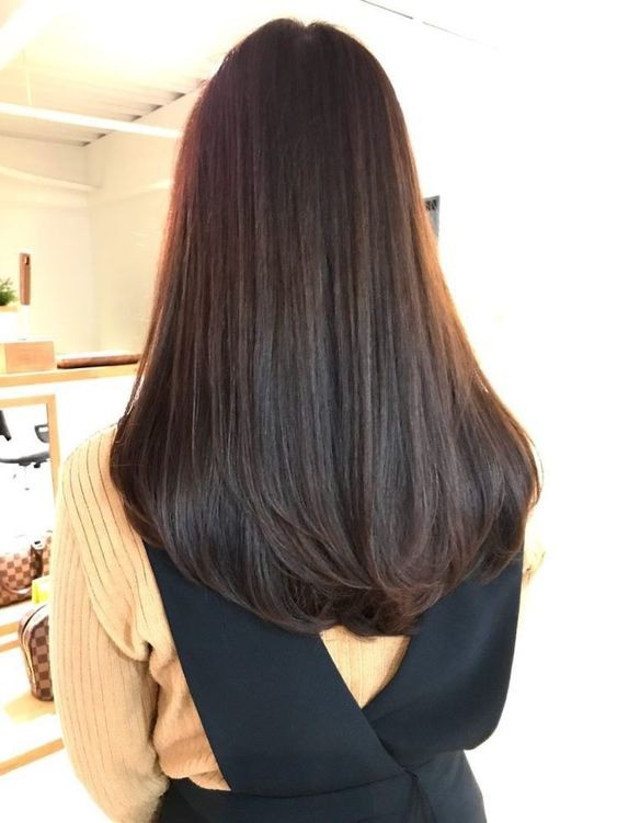 Corte Reto Clássico: Minimalista e Sofisticado Para Cabelos Impecáveis - inspiração 1