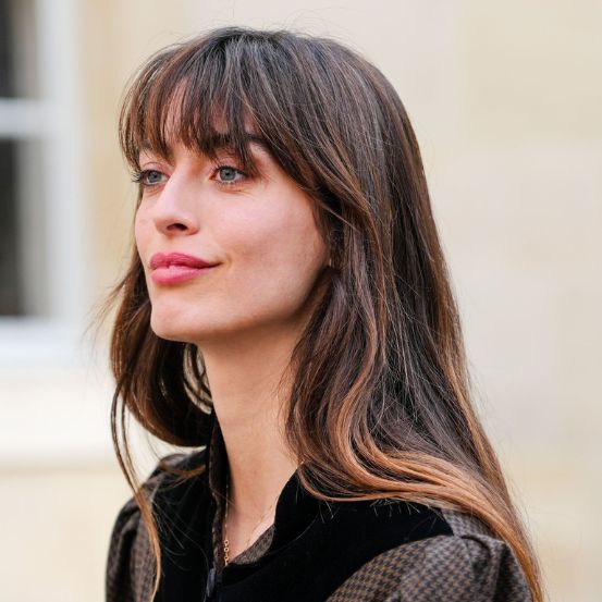 Franja Reta e Grossa: Ousadia e Impacto Visual - inspiração 2