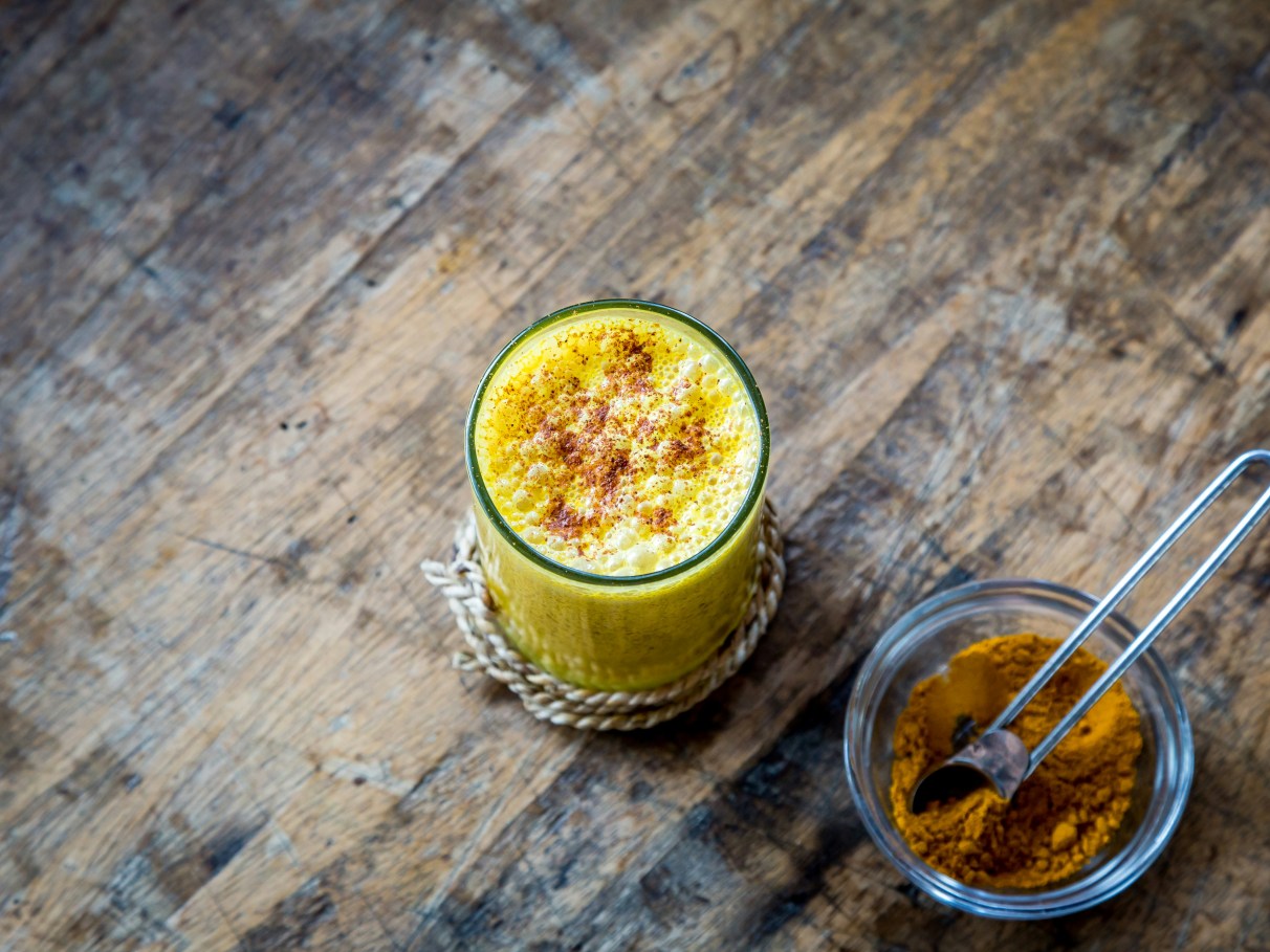 Leite Dourado e Sono: Um Combo Perfeito para Noites Tranquilas - inspiração 2