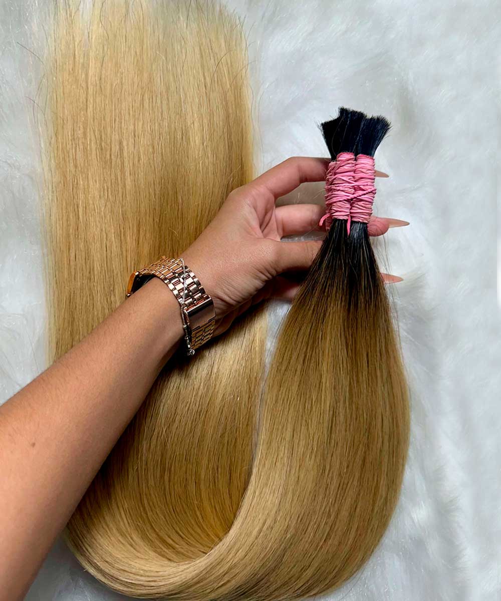 Loiro Mel em Cabelos Longos: Fluxo e Harmonia das Cores - inspiração 2