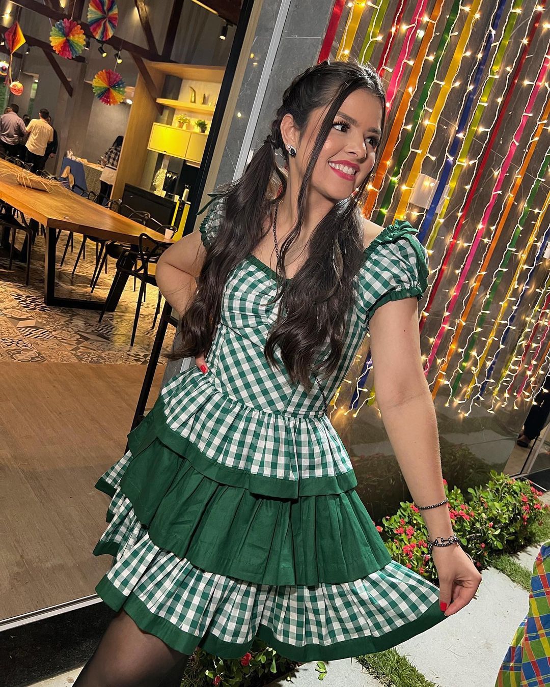 Messy Bun Junino: Descolado e Cheio de Personalidade - inspiração 2