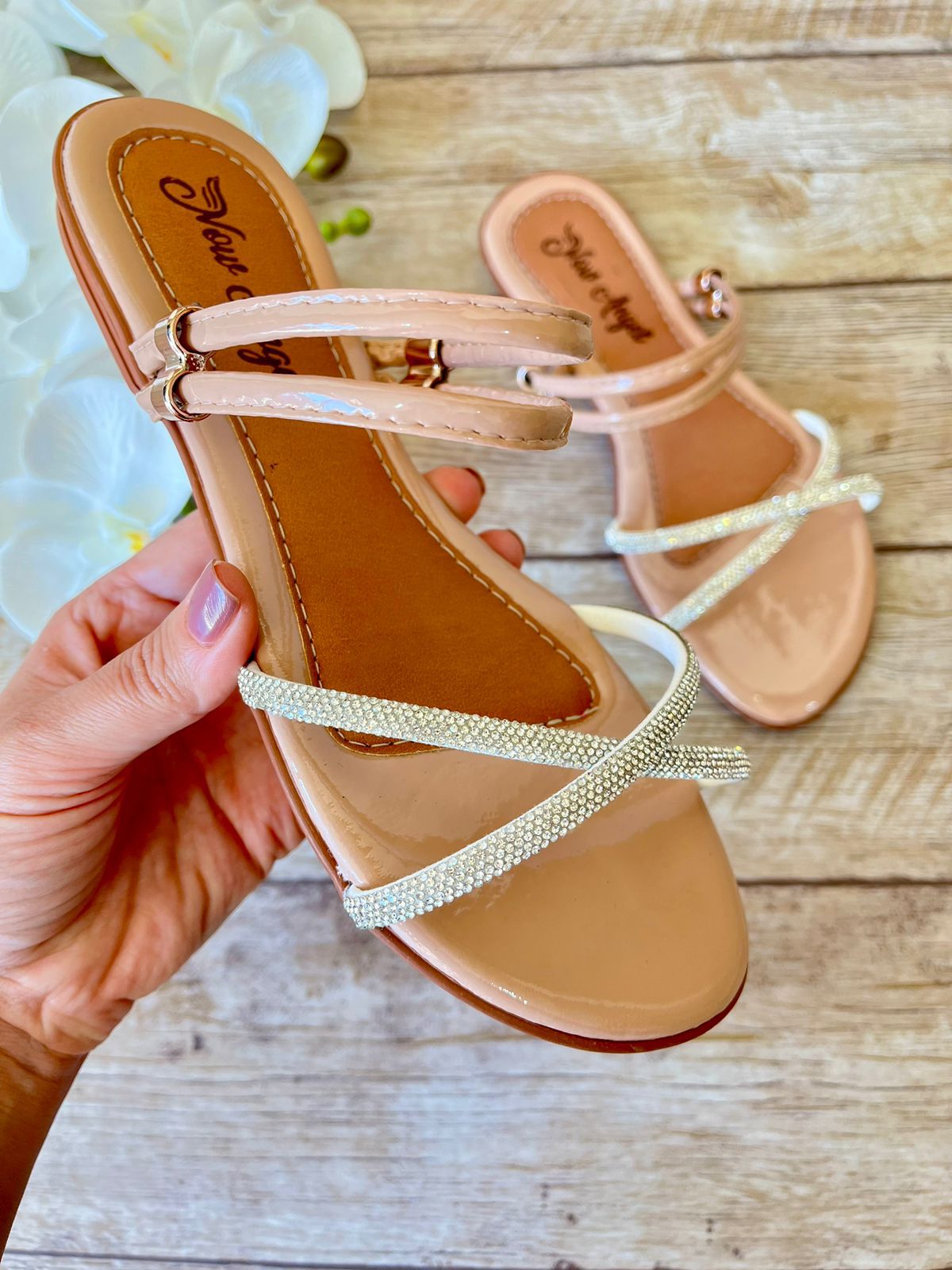 Rasteirinhas Para Eventos Especiais: Elegância Sem Abrir Mão do Conforto - inspiração 1