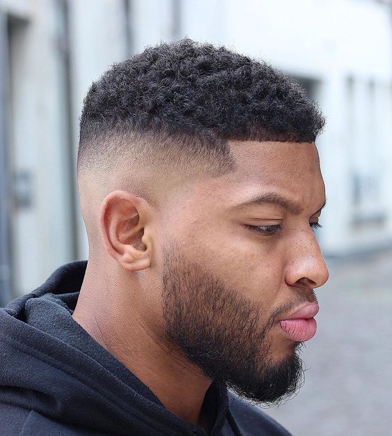 Cortes para Cabelos Cacheados e Crespos: Valorizando a Textura Natural - inspiração 2