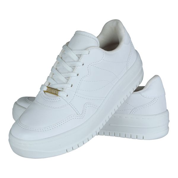 Tênis Brancos em Ocasiões Especiais: Sim, é Possível! - inspiração 2