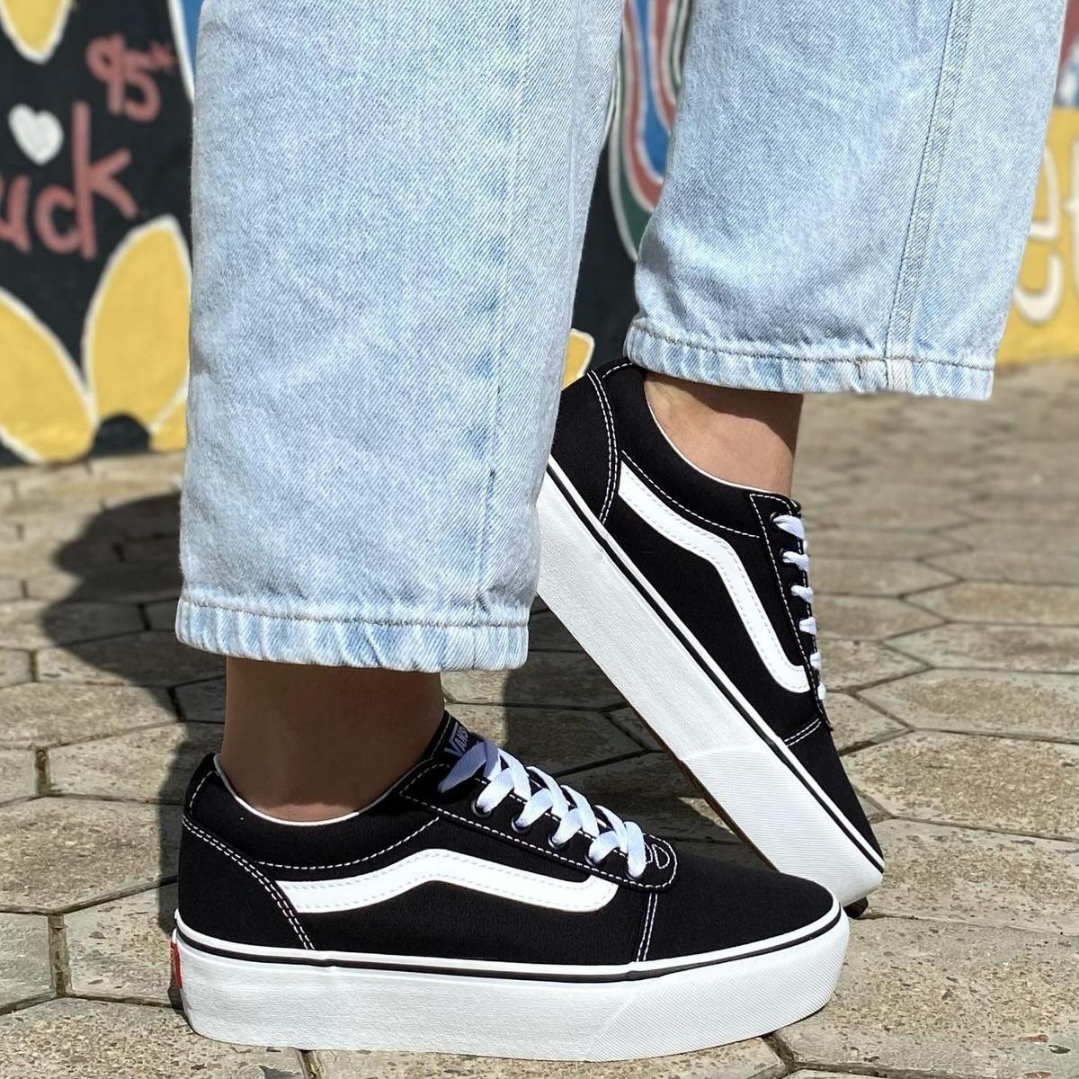 Vans Era: O Conforto Que Não Abre Mão da Elegância - inspiração 2