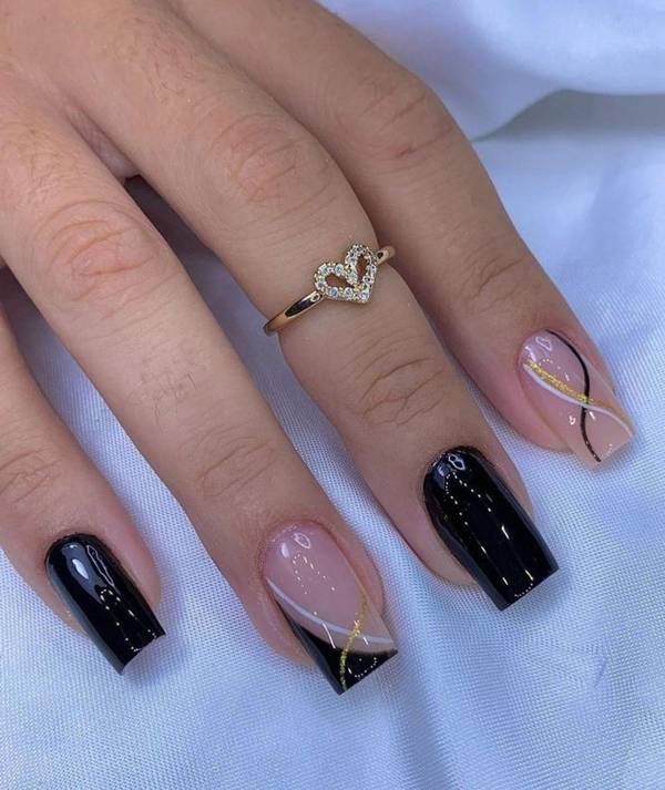 Minimalismo com Ponto de Cor: Elegância Sutil nas Unhas de Gel - inspiração 2