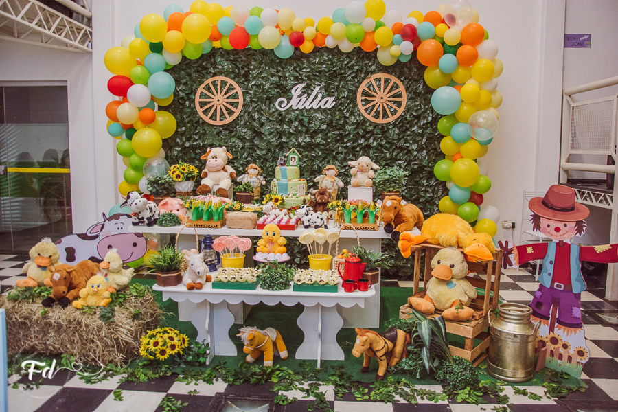 Guia Completo para Economizar no Buffet da Sua Festa Dupla