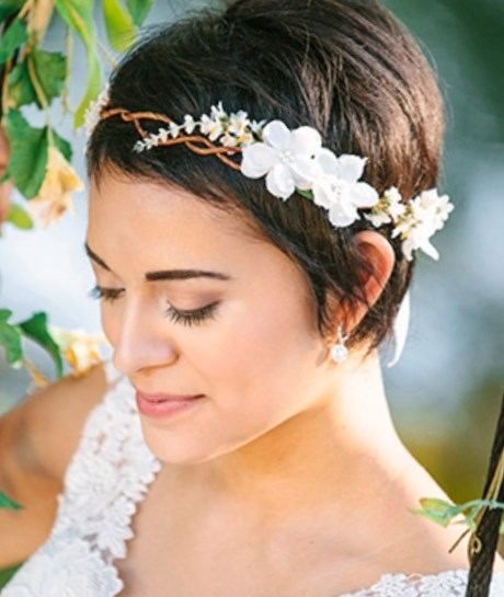 5 Penteados com Presilhas para Cabelos Curtos e Modernos