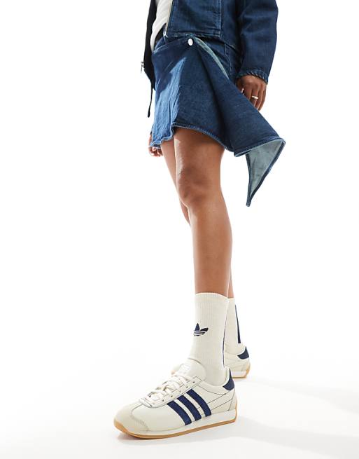 outfits com adidas Country OG