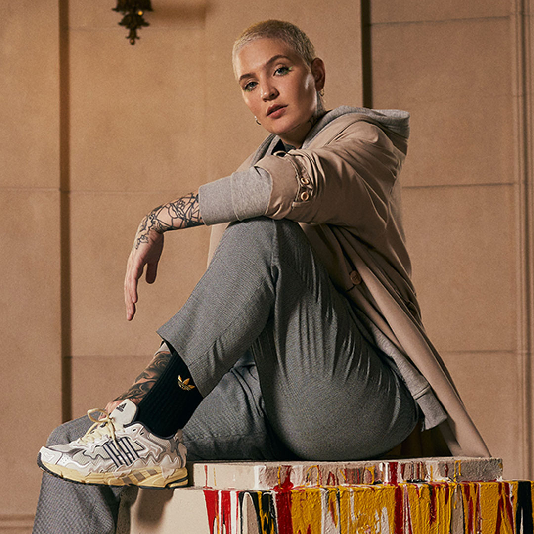 Adidas Response sneakers