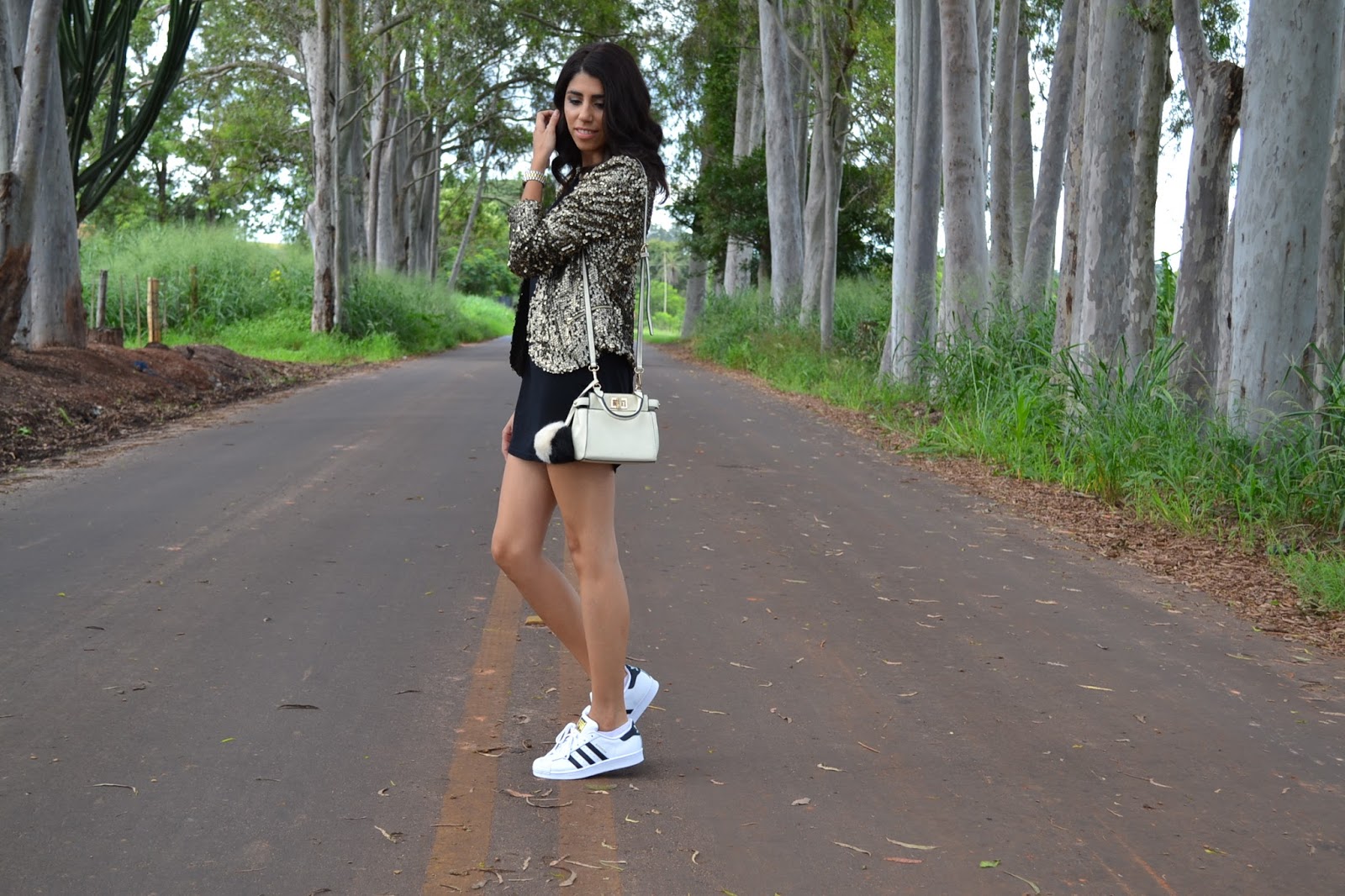 adidas superstar branco feminino com saia