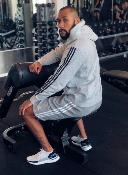 Adidas Ultraboost 5 DNA