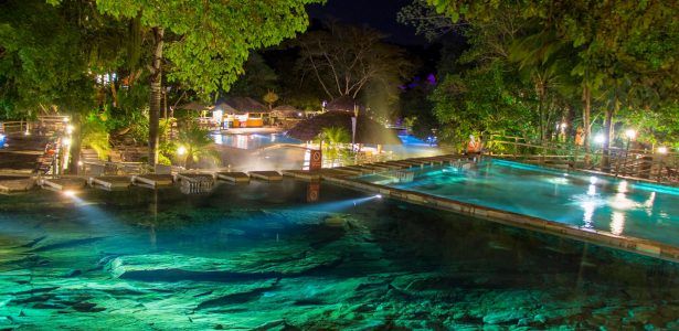 Araxá: O Luxo das Águas Radioativas e Lamos Medicinais