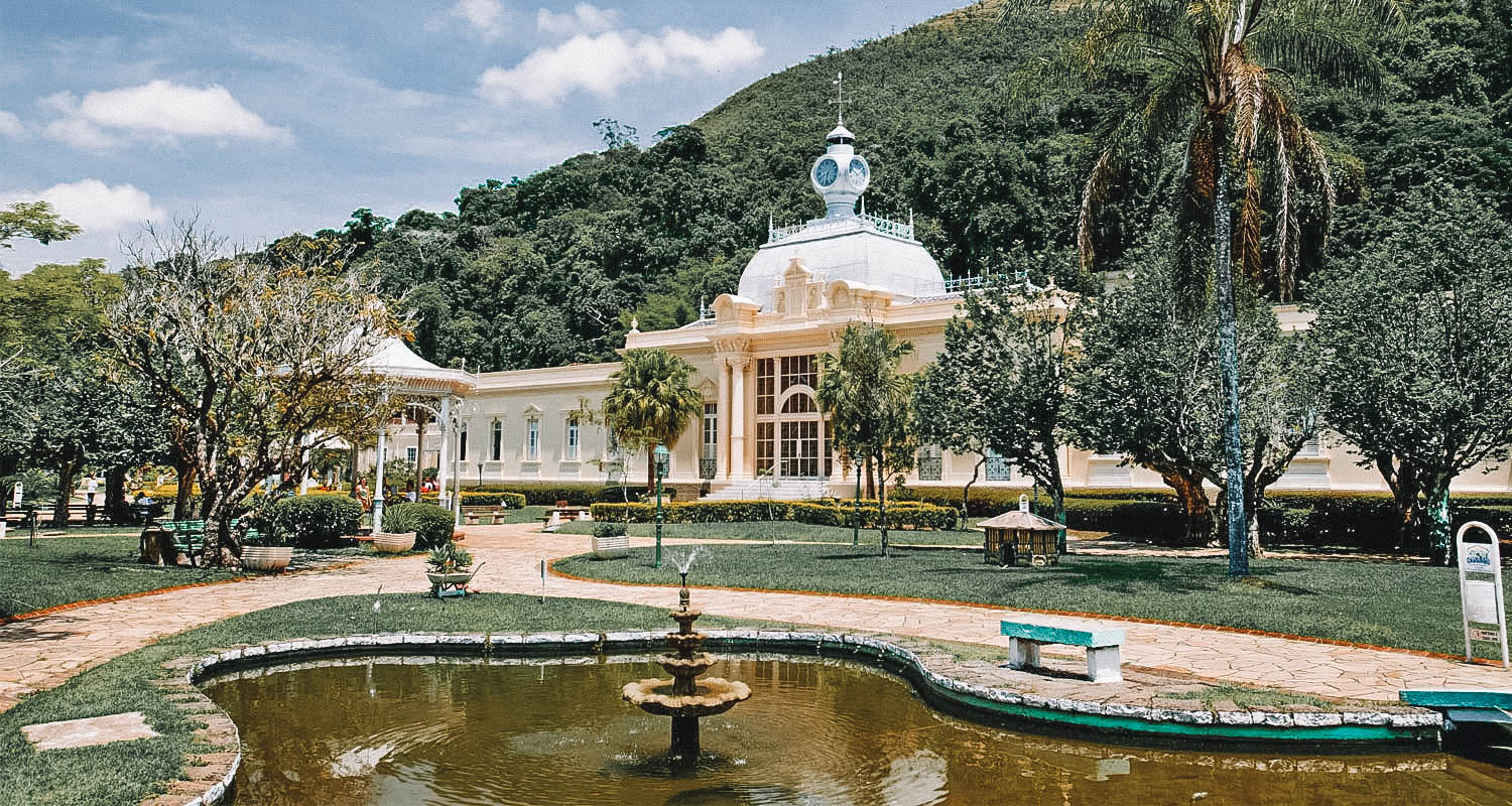Norte de Minas: Montezuma e Vila de Santa Bárbara para Relaxamento