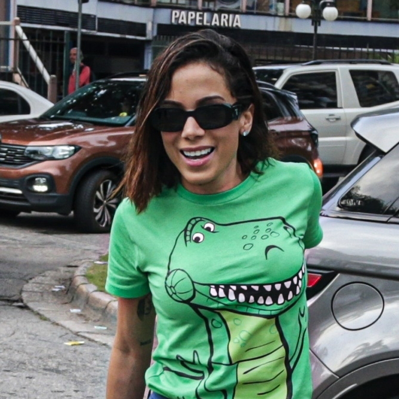 Cabelo Curto Platinado: Inspire-se no Visual de Anitta