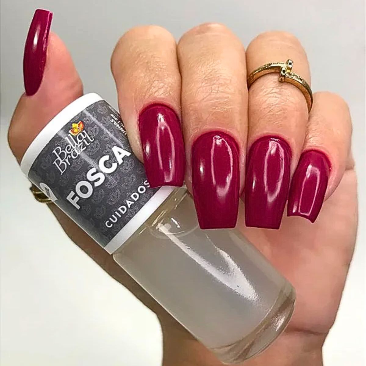 Guia Completo: Como Escolher a Base Matte Perfeita para Seu Tipo de Pele