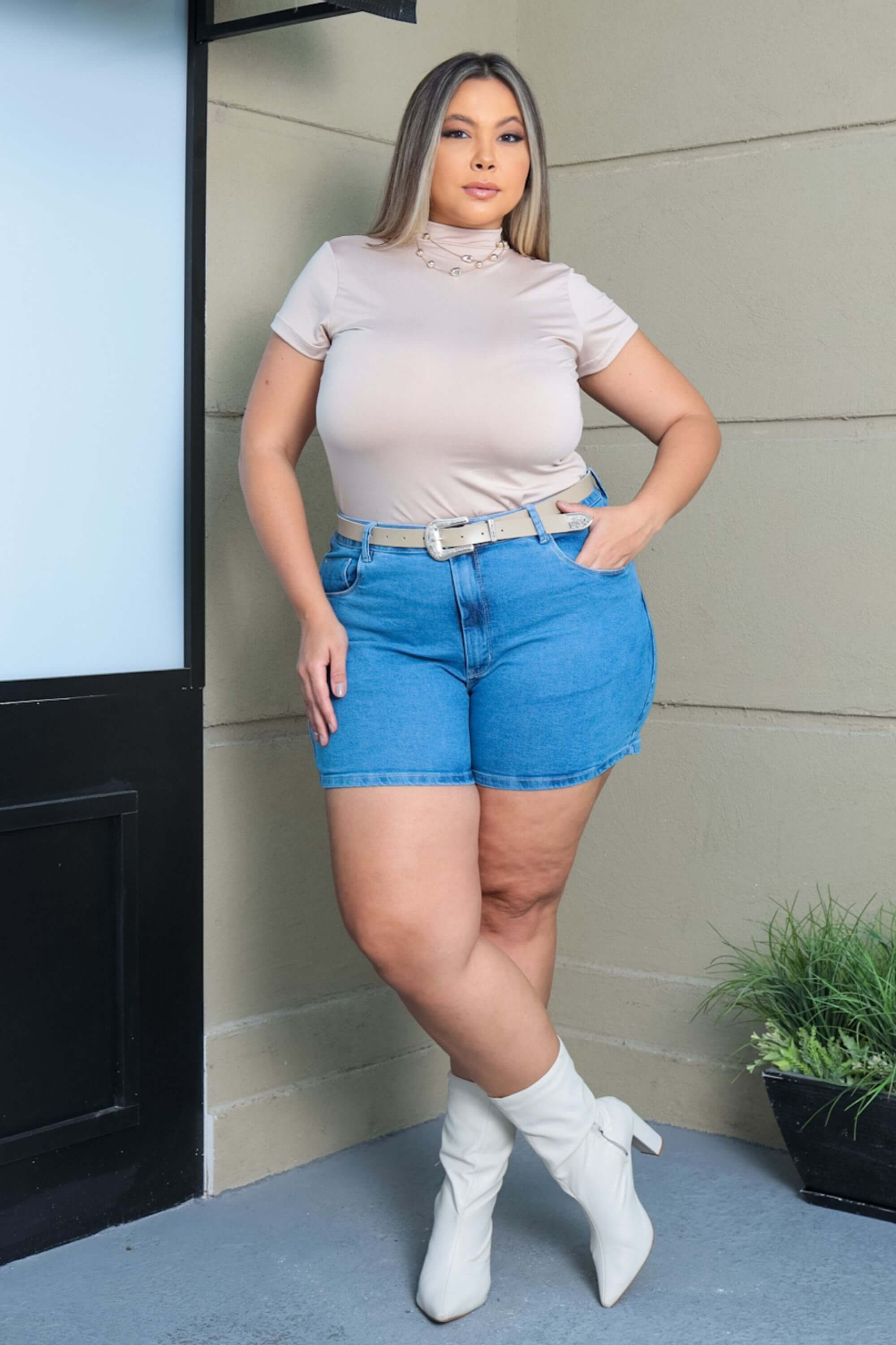 Bermuda plus size colorida