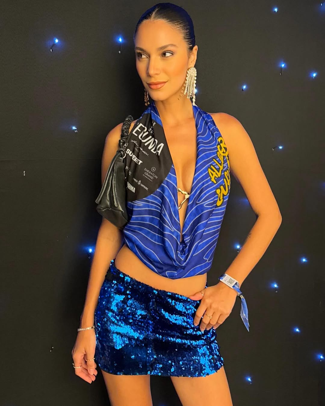 como customizar blusa de bloco
