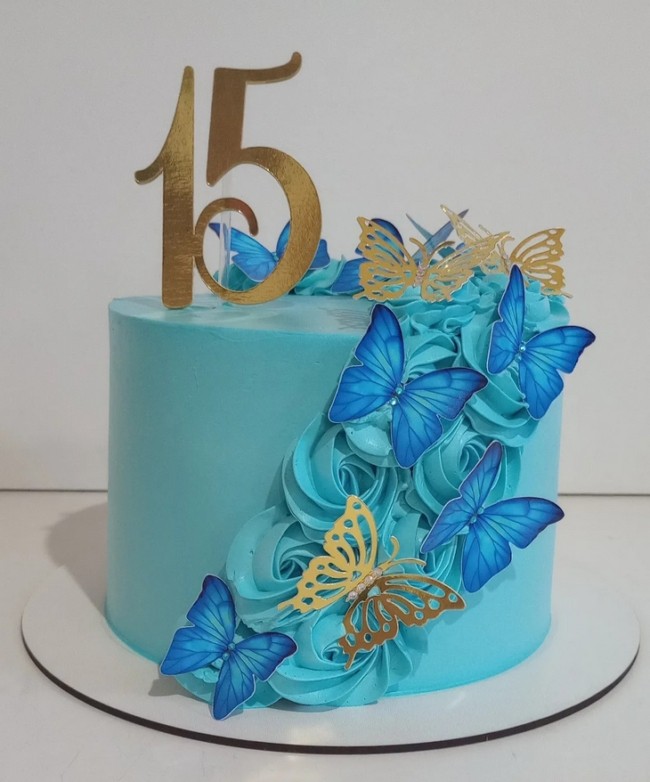 bolo de coco 15 anos