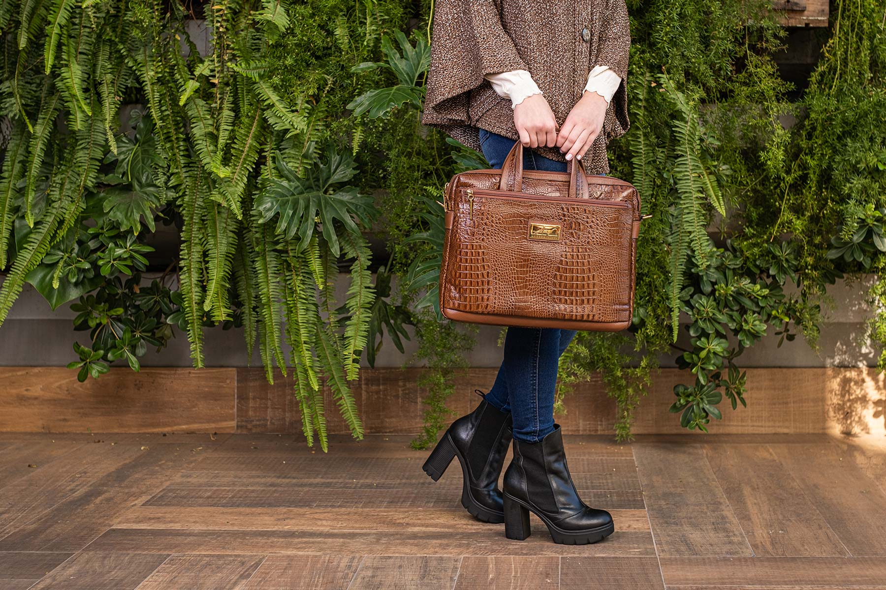 looks com tote bag para faculdade