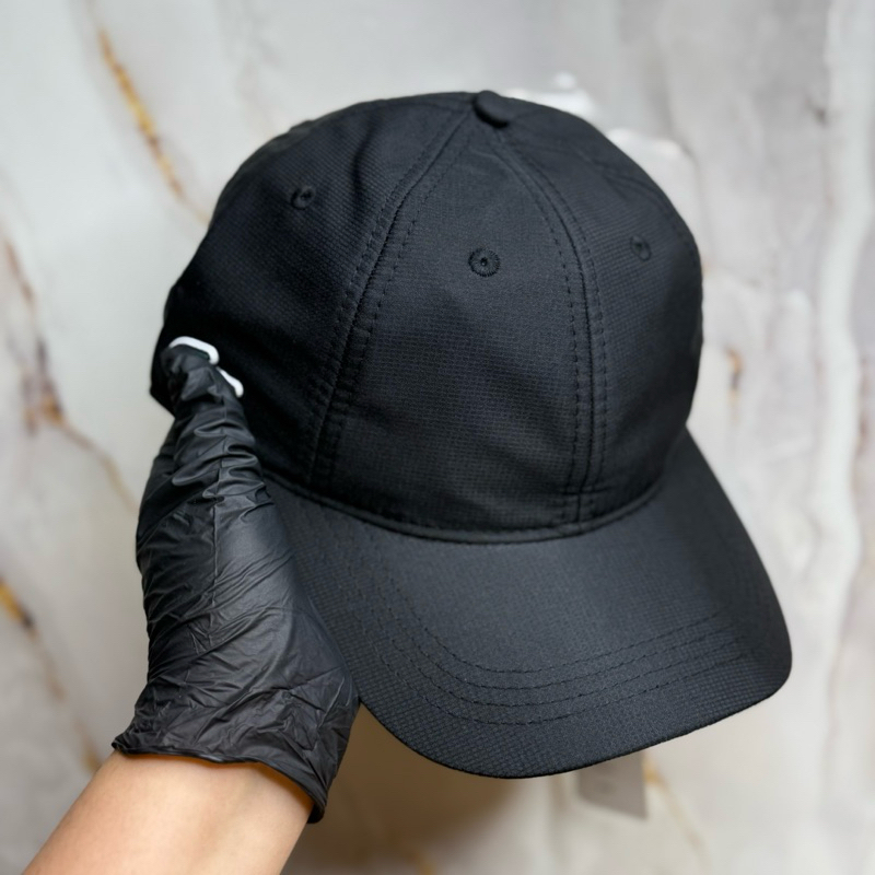 boné Lacoste preto com logo
