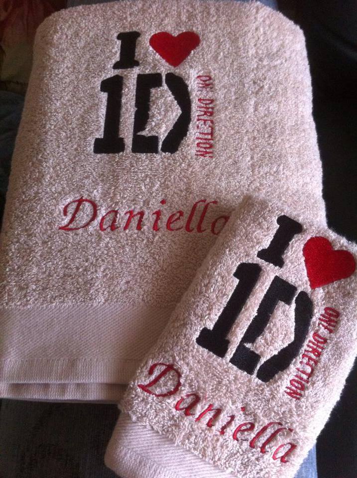 Além da Banda: A Linha de Moda Bordada S+1D e Suas Peças Chave