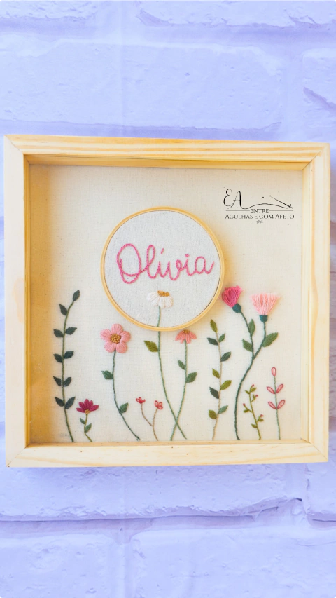 Inspirações Criativas para Bordar o Nome Olívia em Peças Infantis