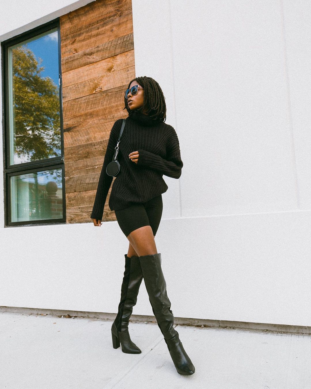 looks com bota over the knee preta