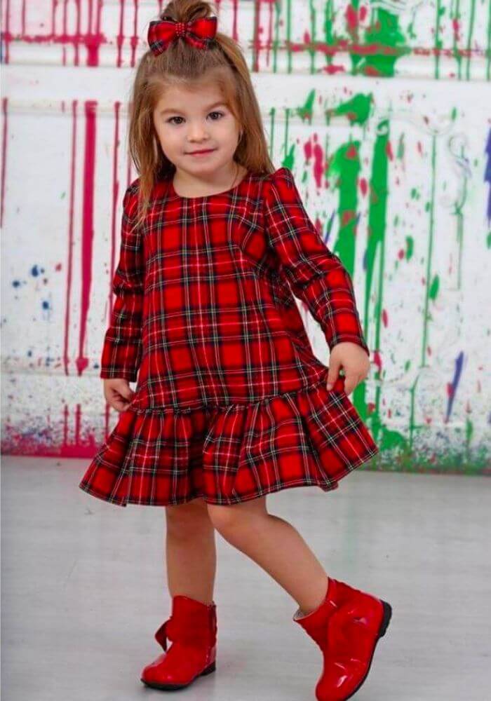 bota preta infantil tratorada