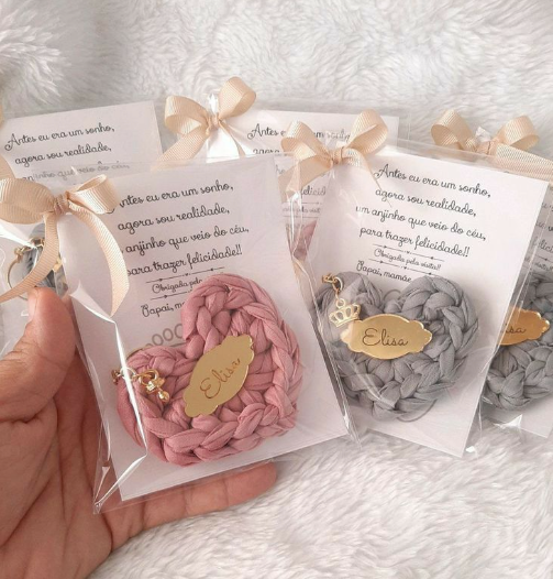 5 Brincadeiras de Chá de Fraldas que Vão Garantir Risadas
Como Fazer um Chá de Fraldas Temático Inesquecível
Os Melhores Prêmios para as Brincadeiras do seu Chá de Fraldas
Chá de Fraldas para Pais Tímidos: Brincadeiras que Funcionam
Ideias de Mensagens Criativas para as Fraldas do Bebê