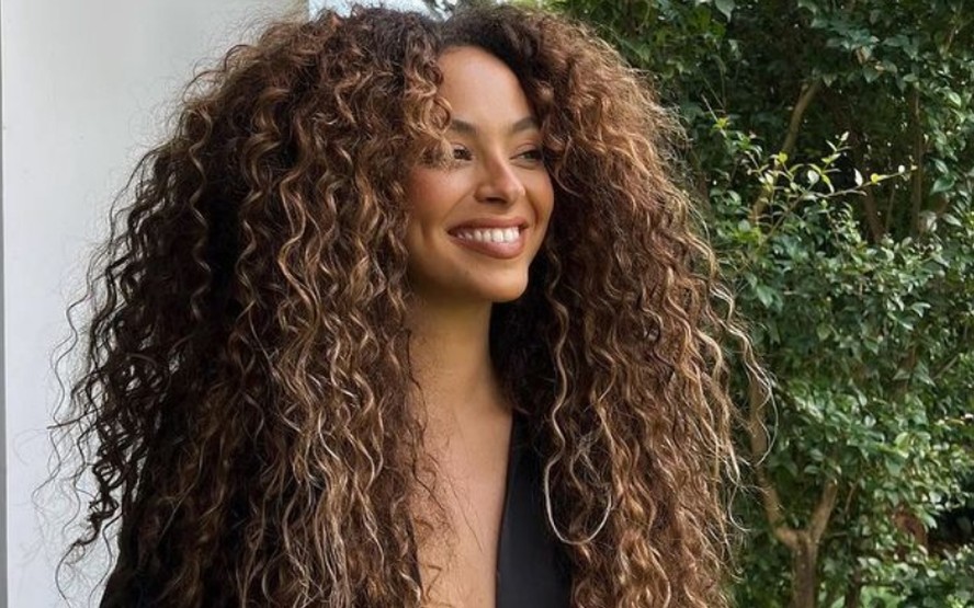 Melhores Produtos para Reduzir o Fator Encolhimento em Cabelos 3C/4A