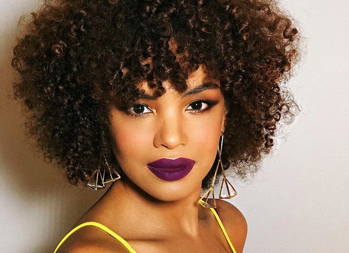 Buzz Cut e High Top: Estilos Ousados para Cabelos Crespos