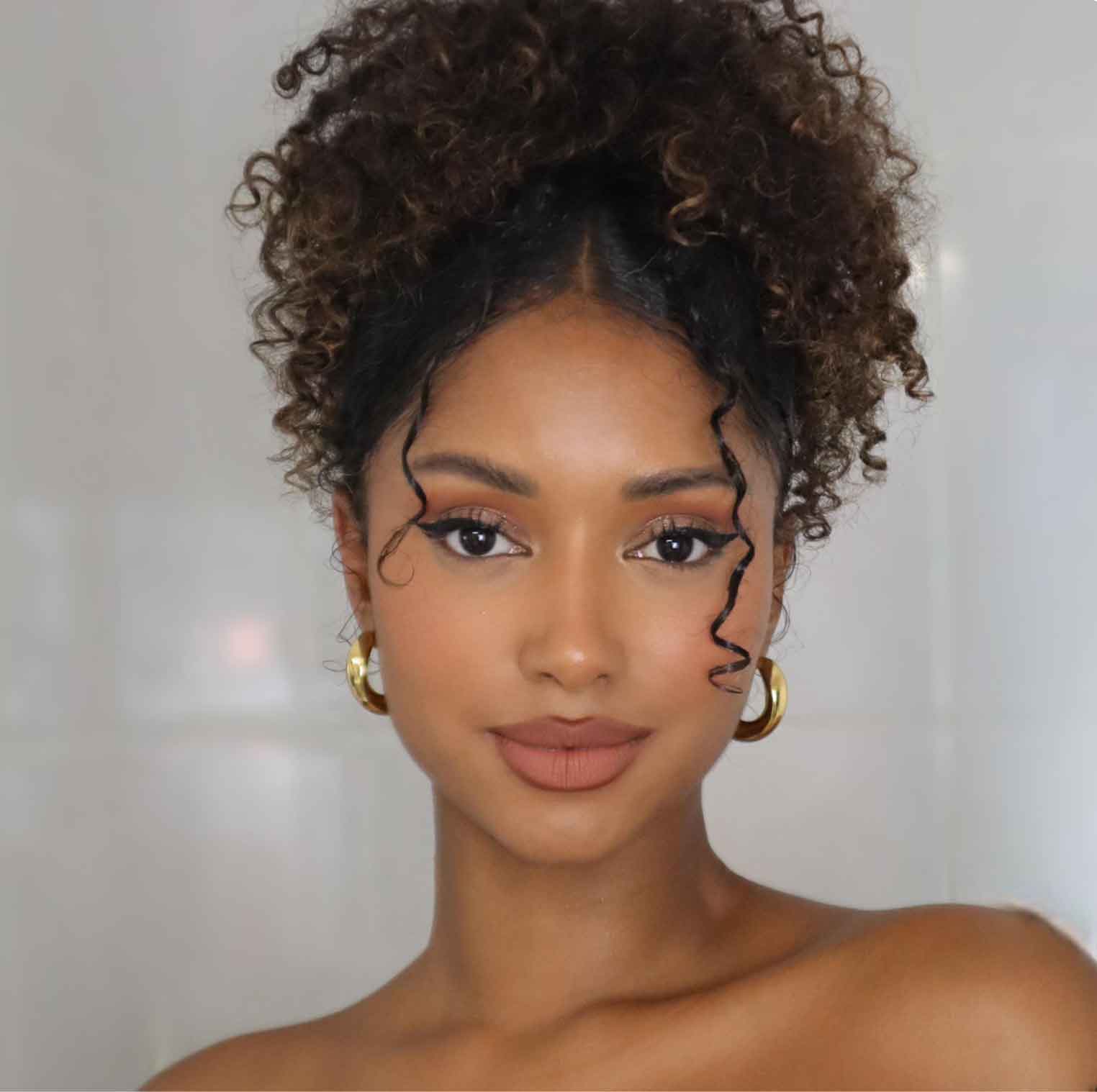 Pixie Afro: Elegância e Praticidade para o Seu Curto