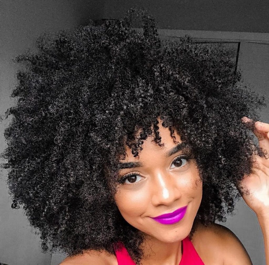 Buzz Cut e High Top: Estilos Ousados para Cabelos Crespos