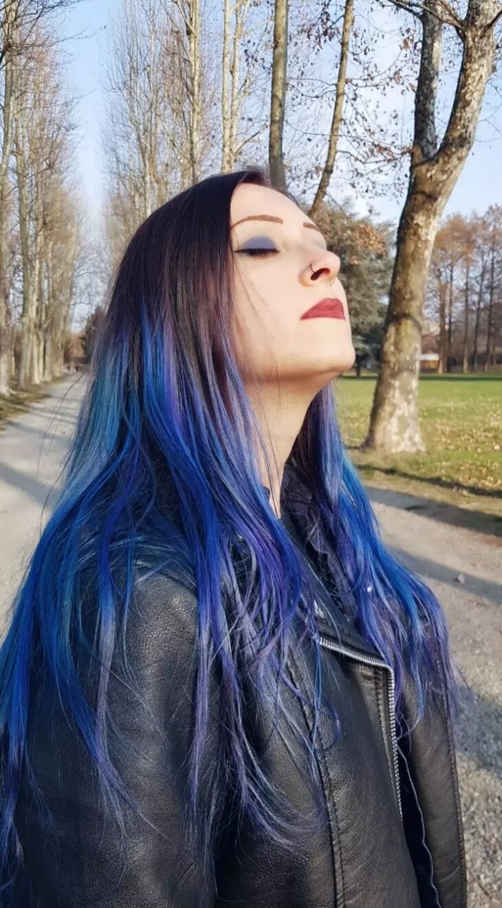 Rotina de Cuidados Essenciais para Cabelos Descoloridos e Tingidos