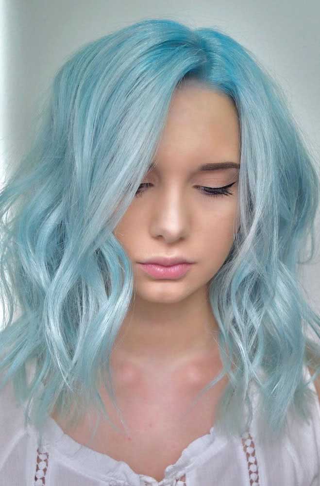 cabelo azul pastel
