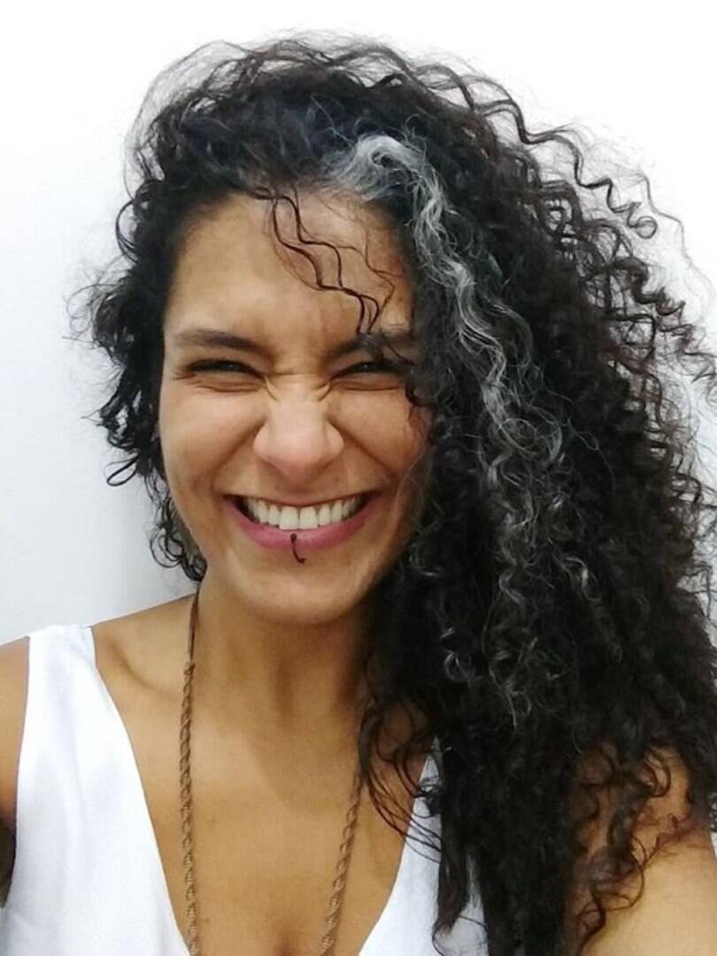 Os Melhores Cortes Modernos para Cabelos Brancos Femininos