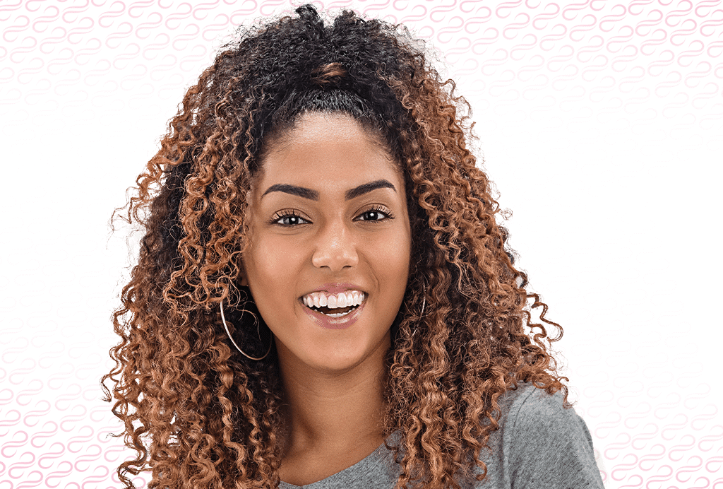 cabelo cacheado natural californiana