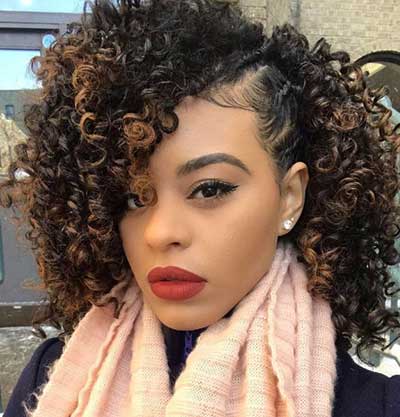 5 ideias de títulos:
1. Mechas Californianas em Cabelos Cacheados: Guia Completo
2. Como Fazer Californianas em Cachos: Passo a Passo
3. Cuidados Essenciais para Californianas em Cabelos Cacheados
4. Californianas: A Técnica Perfeita para Iluminar Cachos
5. Tons Ideais de Californiana para Cabelos Cacheados