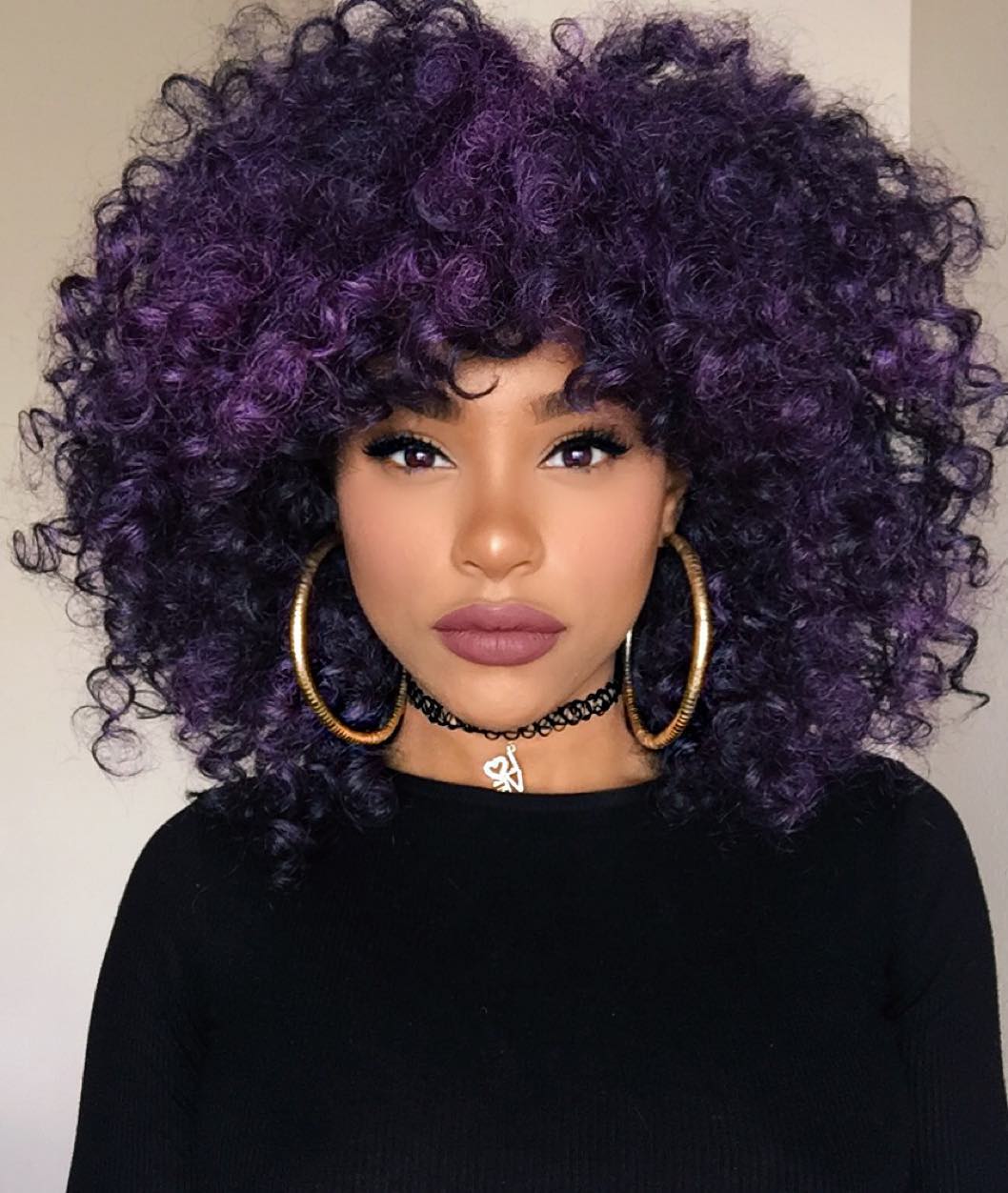 Cabelo cacheado lavanda