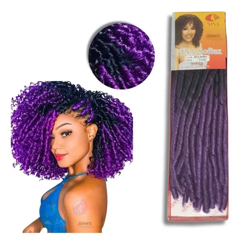 Cabelo cacheado com pontas roxas