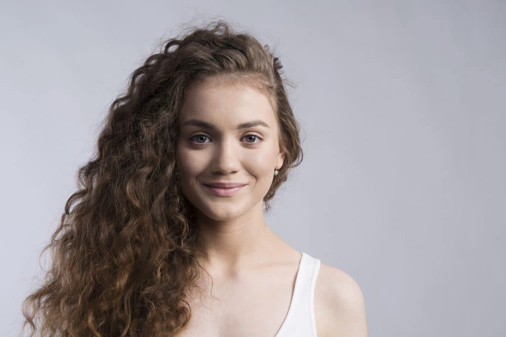 cabelo castanho longo