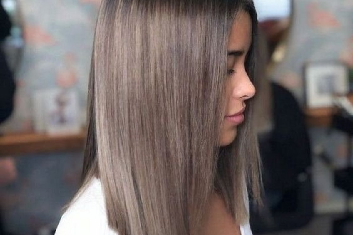 Ash Brown vs. Loiro Escuro Acinzentado: Qual a diferença?