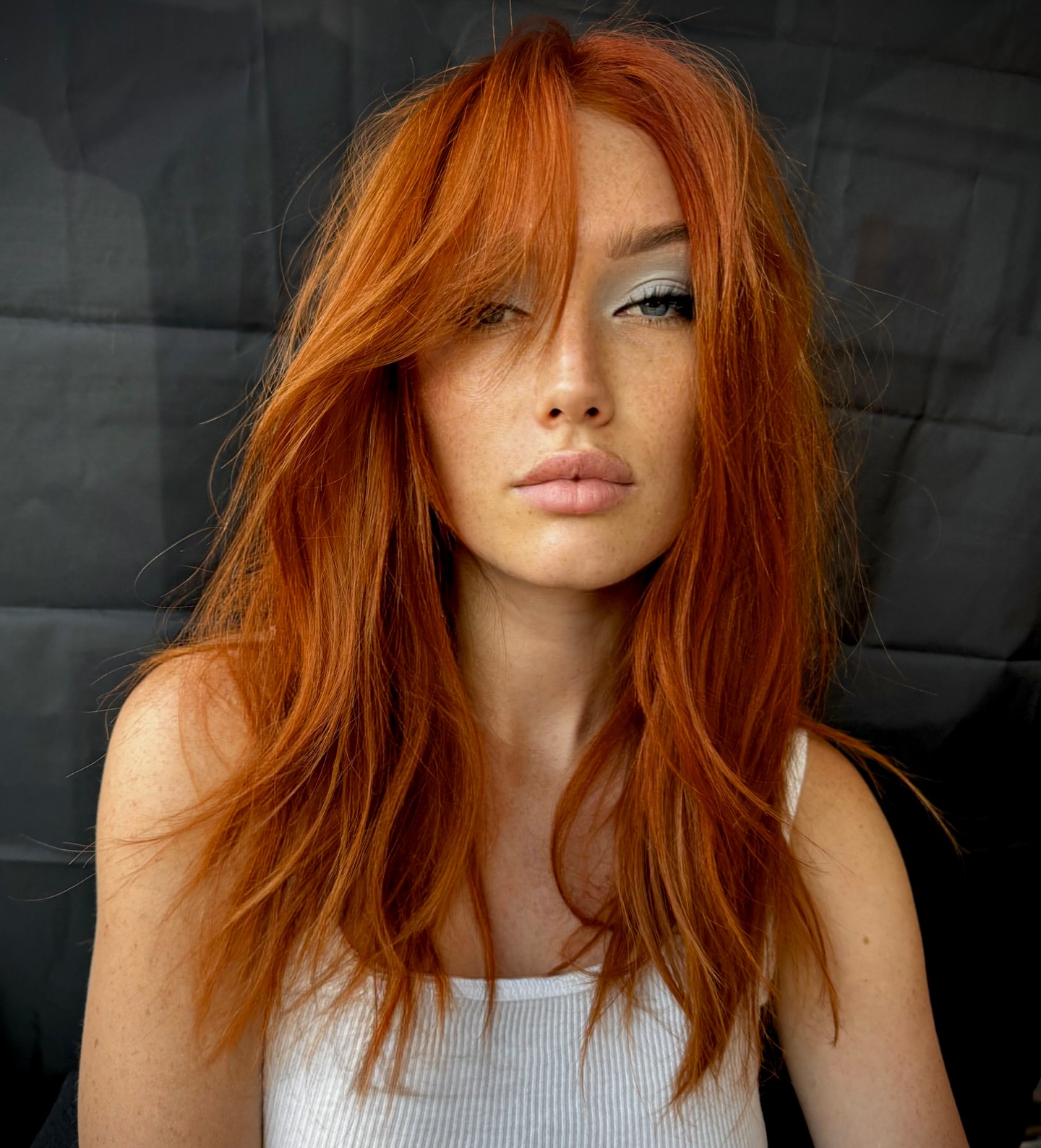 cabelo castanho acobreado dourado