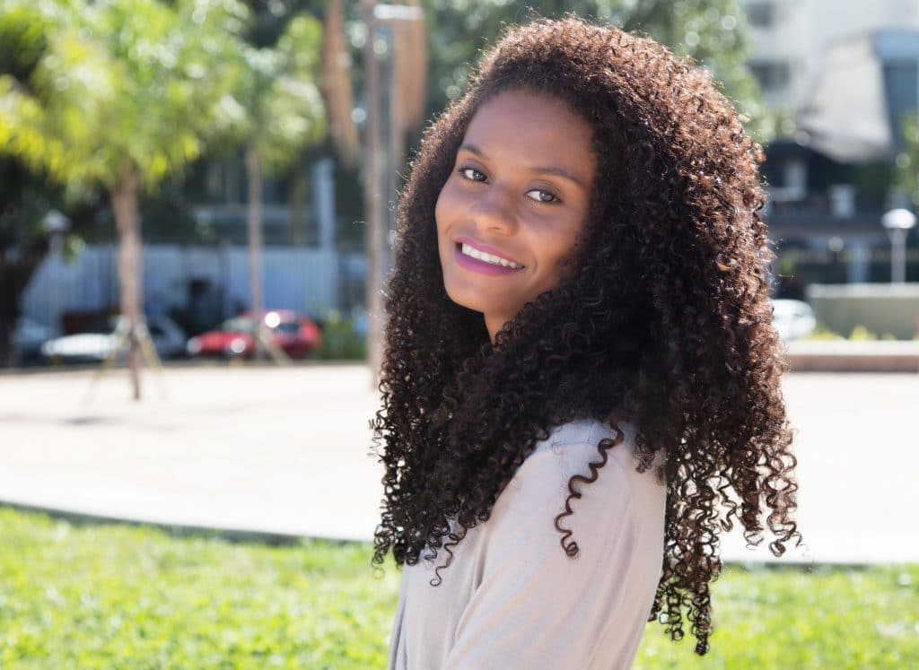 melhores tintas castanho escuro para pele clara
