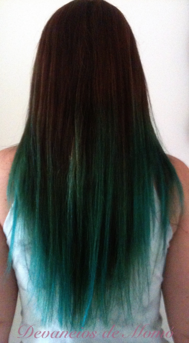 Cabelo Cacheado com Pontas Coloridas: Inspirações e Cuidados Essenciais