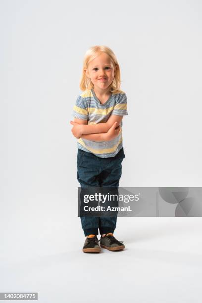 Penteados Rápidos e Estilosos para Meninos com Cabelo Longo na Escola