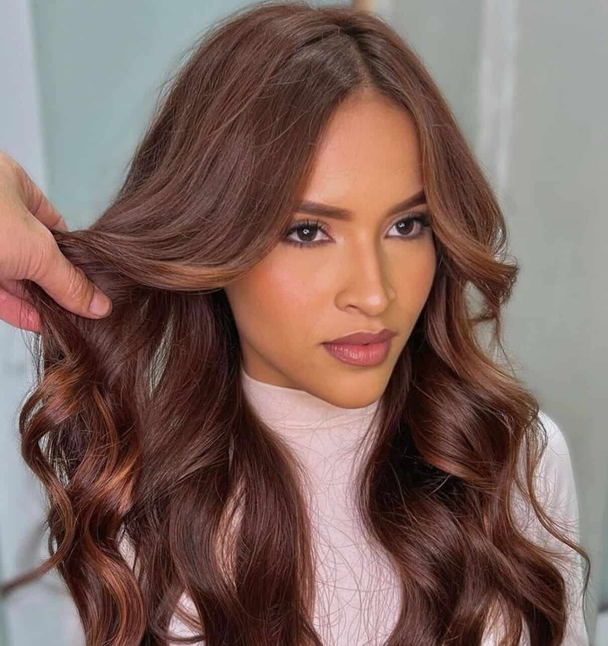 Morena Iluminada Mel