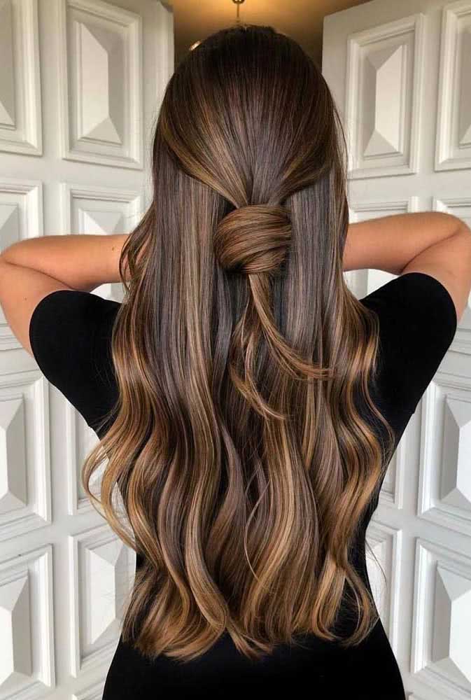 como manter o brilho do cabelo loiro mel em casa